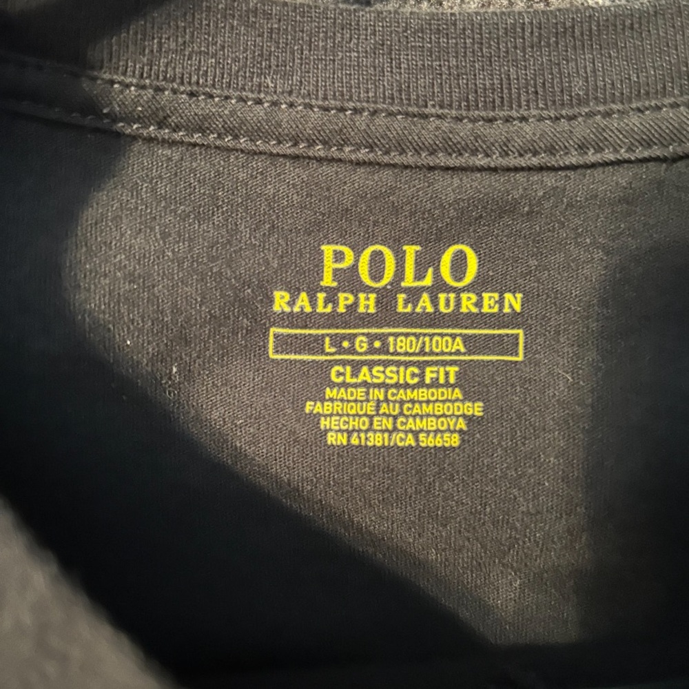 T-shirt - Picture 2 of 2